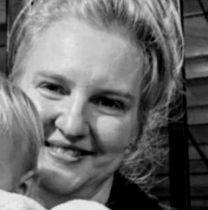 Meet your Posher, Karolee